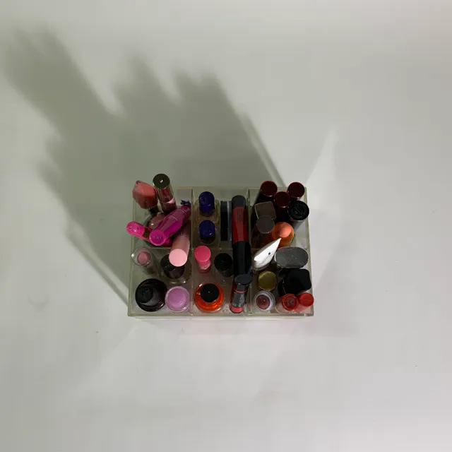 塑膠紅色彩妝品