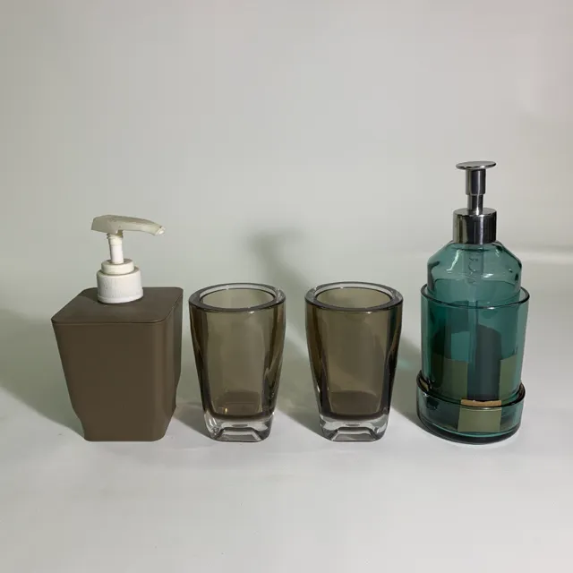 玻璃棕色藍色盥洗用具