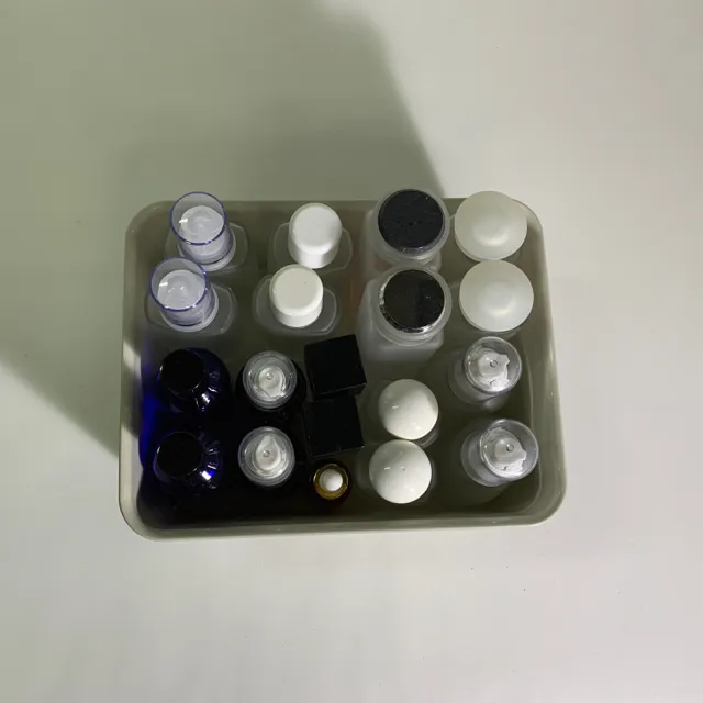 玻璃保養品瓶瓶罐罐 2