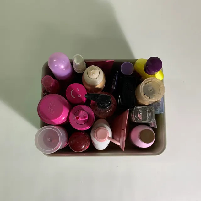 塑膠粉色生活感瓶瓶罐罐 2