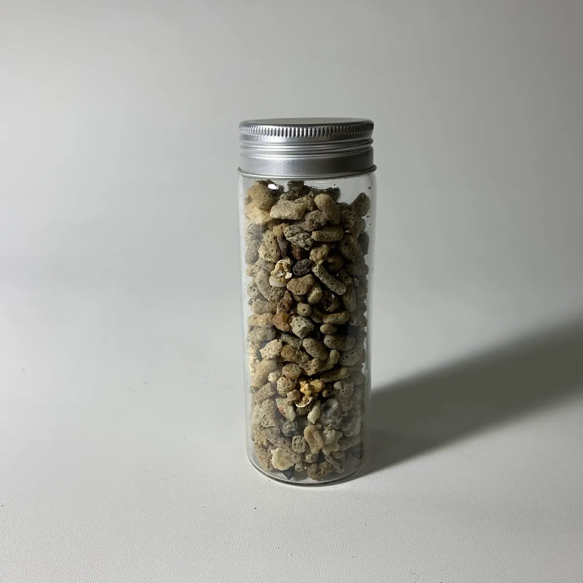 玻璃棕色珊瑚沙礦物瓶