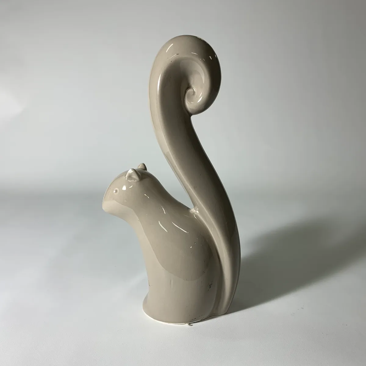 陶瓷米色松鼠擺飾