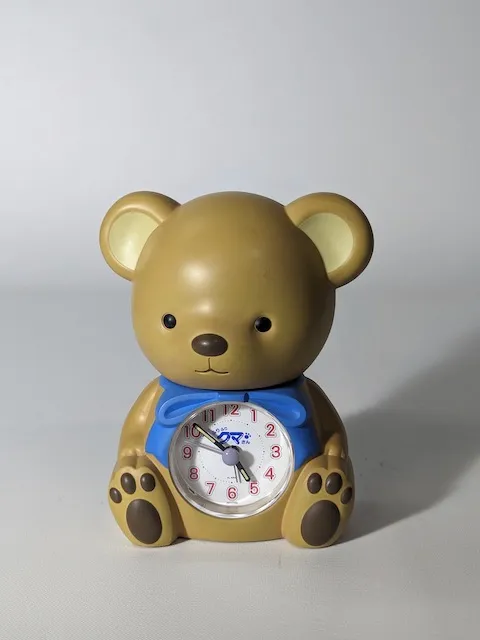 咖啡色塑膠熊造型鬧鐘(Y)