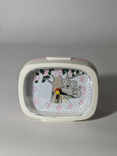 白色粉紅色塑膠無尾熊圖案鬧鐘(Y)