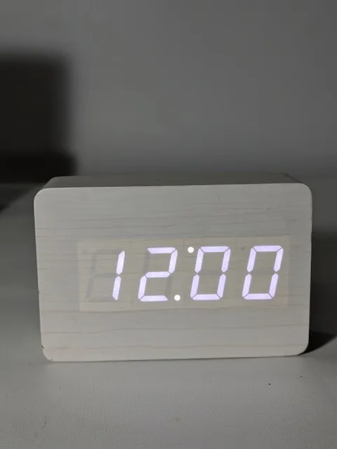 白色塑膠電子鐘(Y) 3