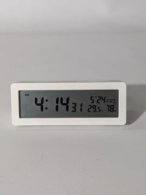 白色塑膠電子鐘(Y) 4