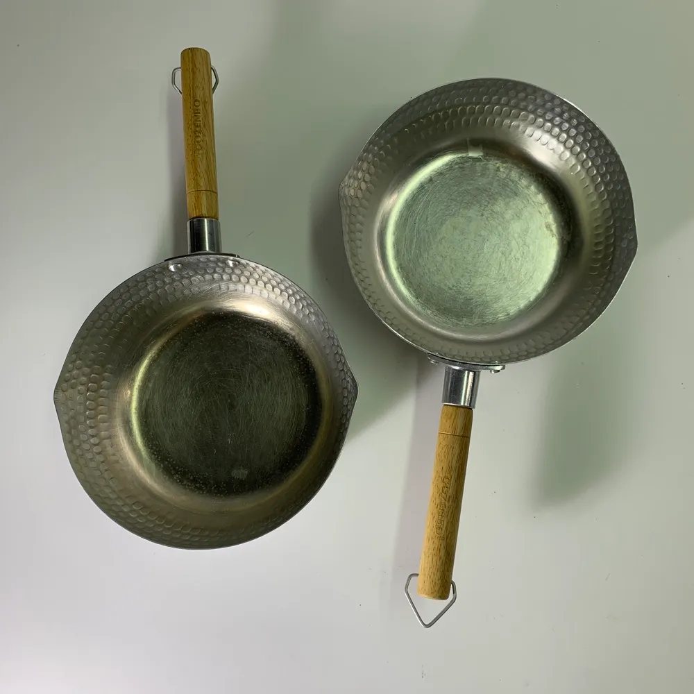鋁製銀色木柄牛奶鍋 2