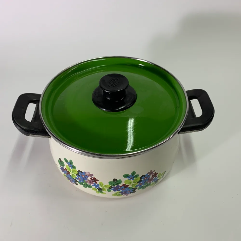 琺瑯綠色花朵圖騰湯鍋