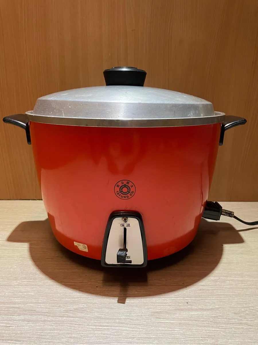 紅色大同電鍋
