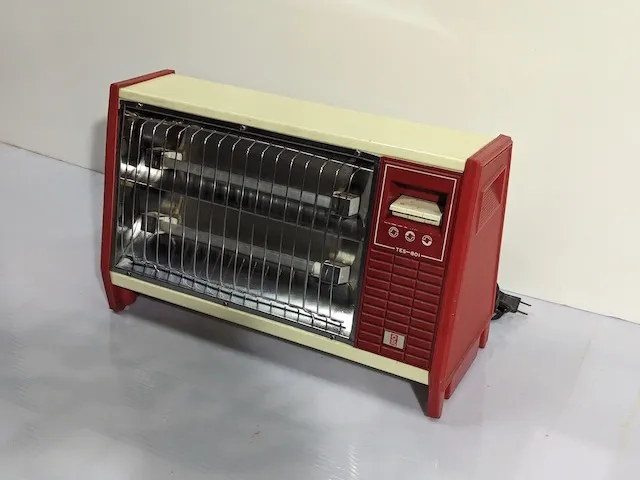 紅色方形電暖器 3