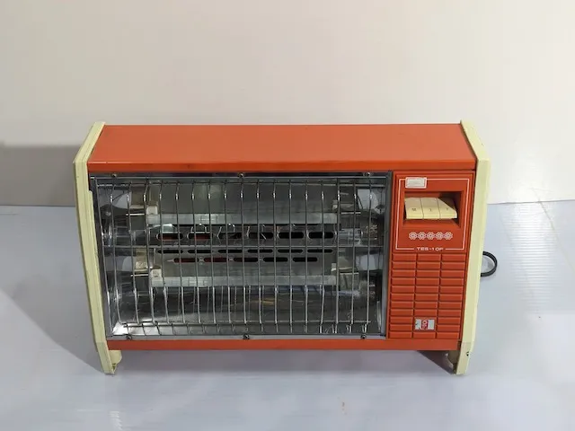 橘色方形電暖器 2
