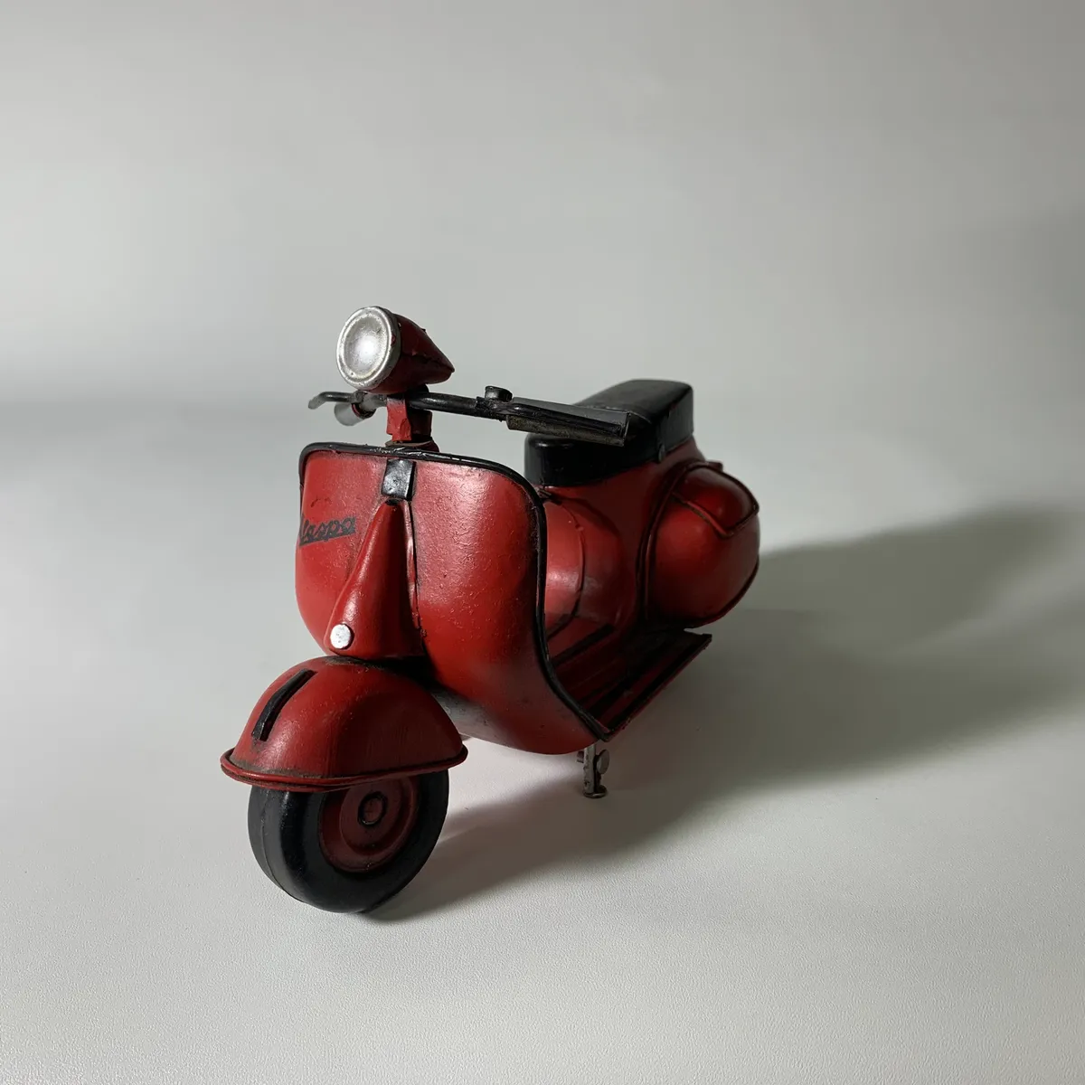 金屬紅色機車模型 3