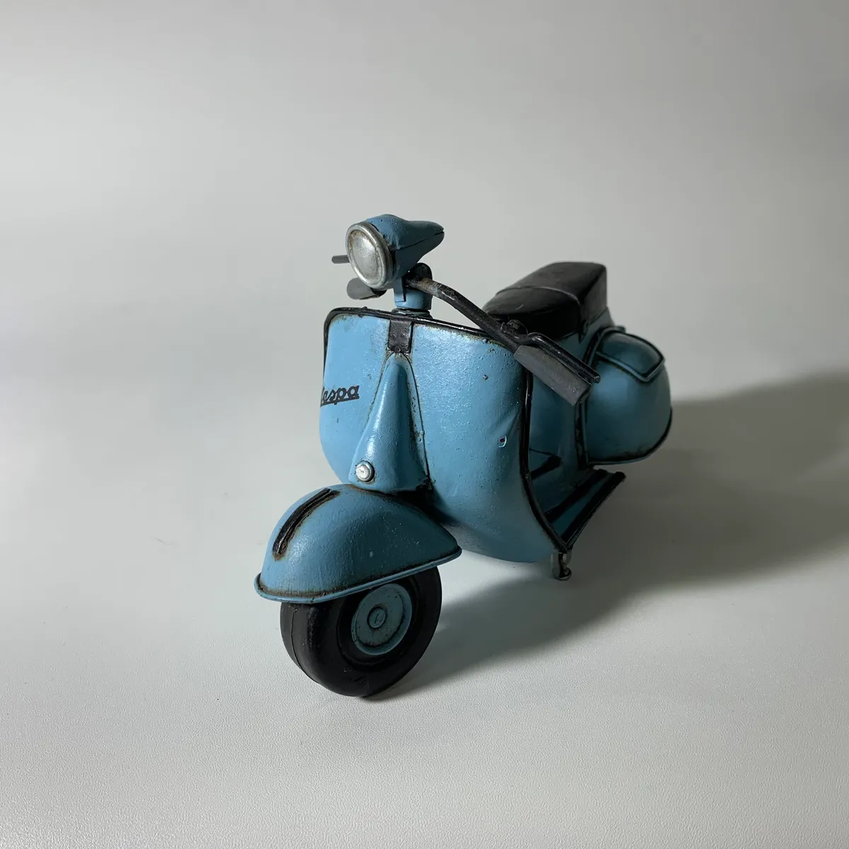 金屬藍色機車模型 2