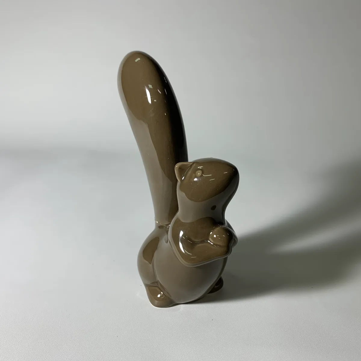 陶瓷棕色松鼠擺飾 2