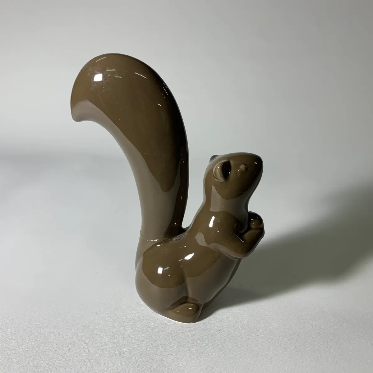 陶瓷棕色松鼠擺飾 3