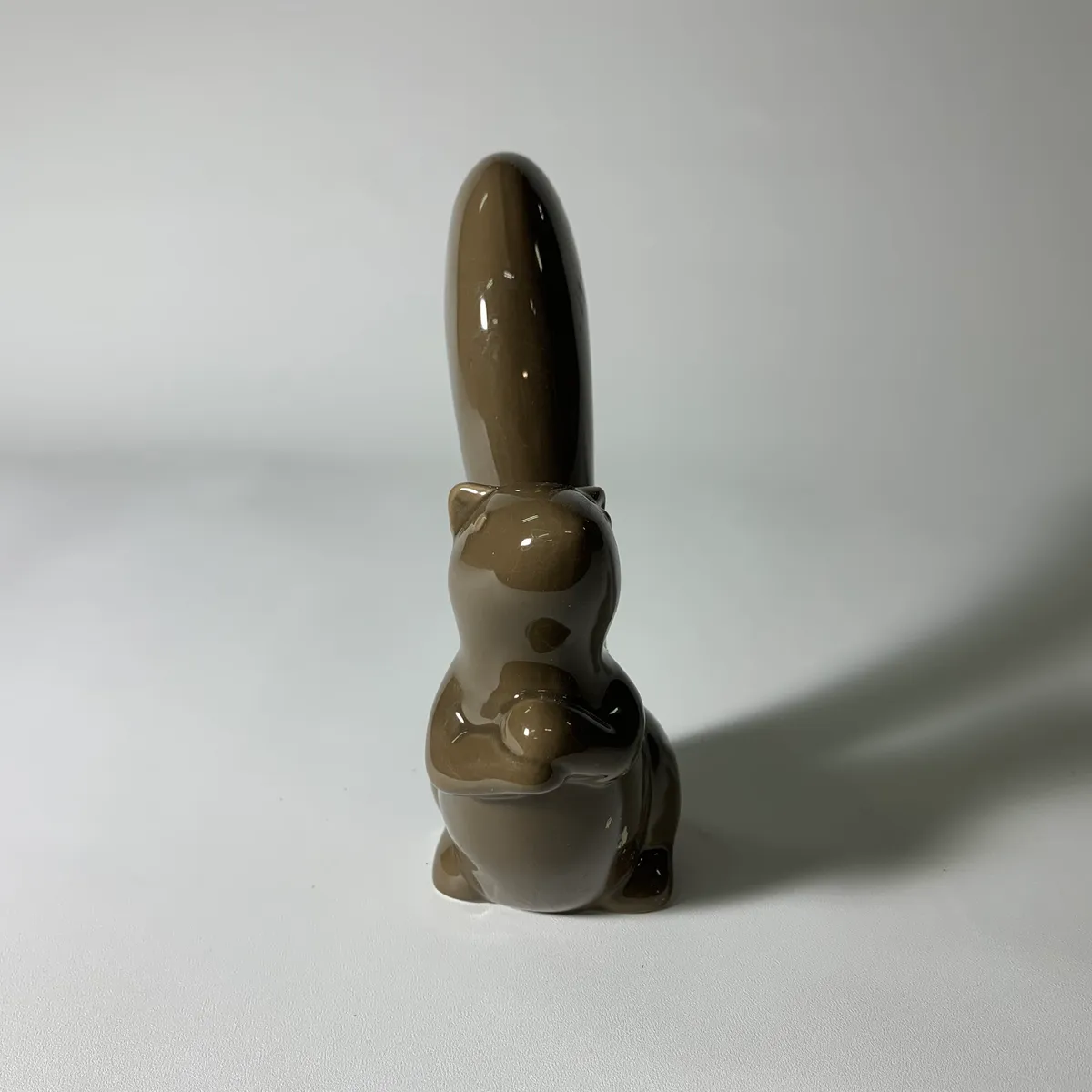 陶瓷棕色松鼠擺飾