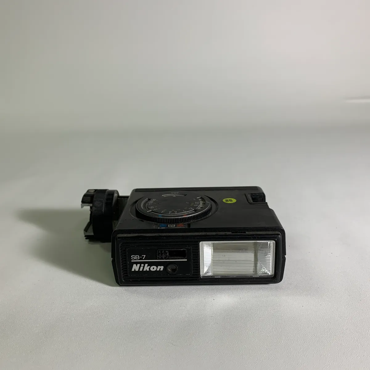 nikon sb 10 black