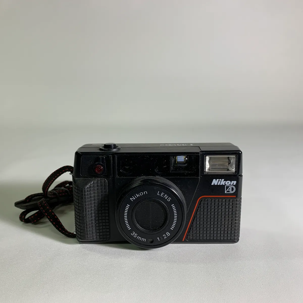塑膠黑色底片相機(Nikon L35ad2 black)
