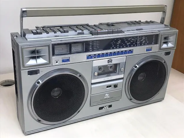 jvc M70 boombox手提卡夾隨身聽（卡夾故障） 3