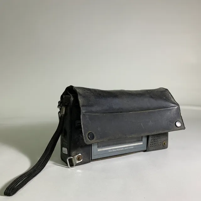 stereo black with case 2