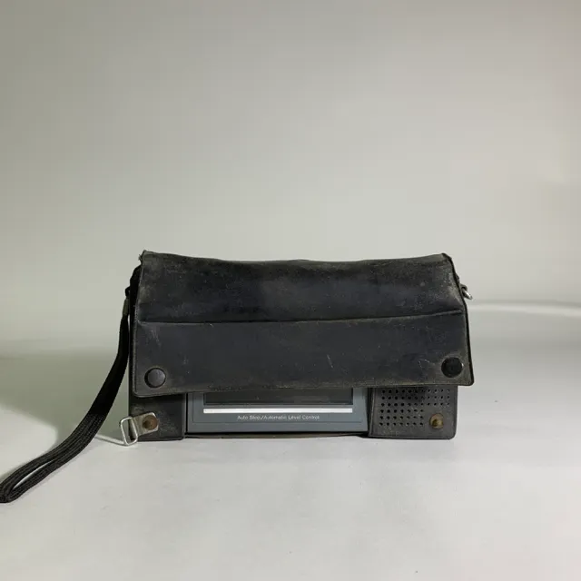 stereo black with case