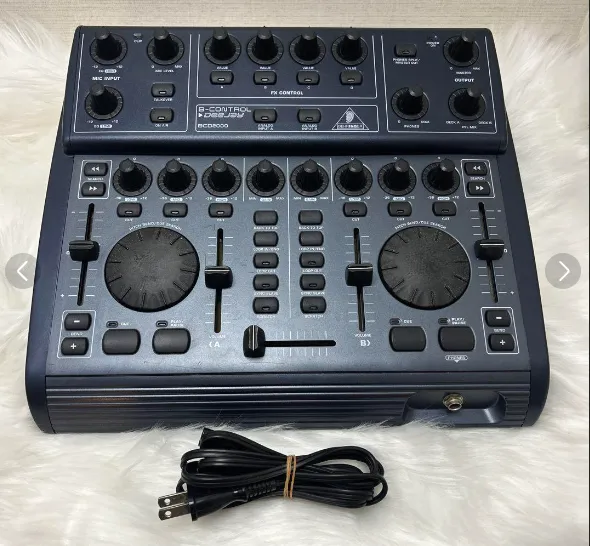 黑色b-control dj 混音器 2