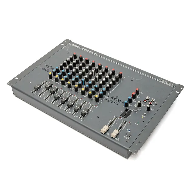 黑色b-control dj 混音器 6