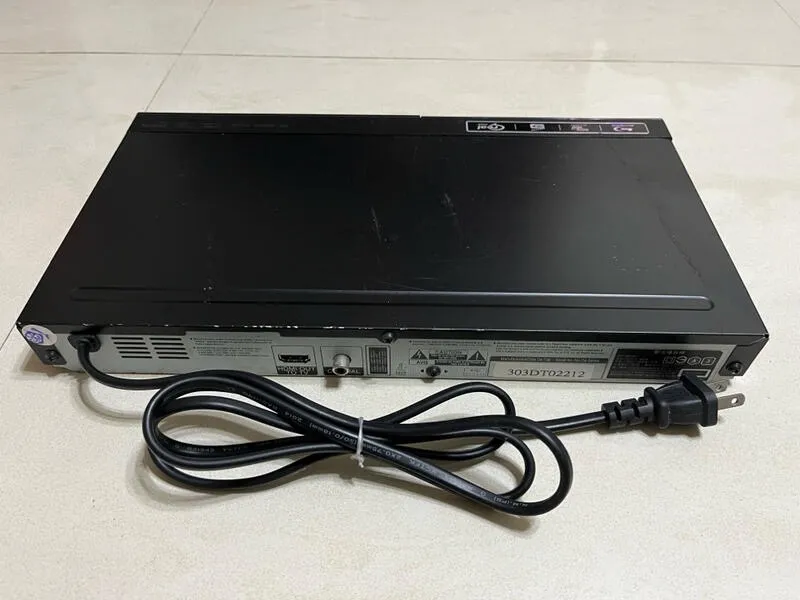 LG-BP120 藍光播放器有（遙控器） 3