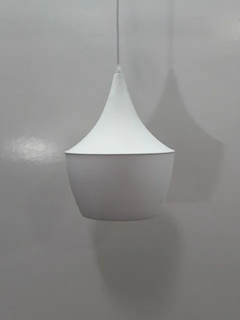 白色烤漆吊燈