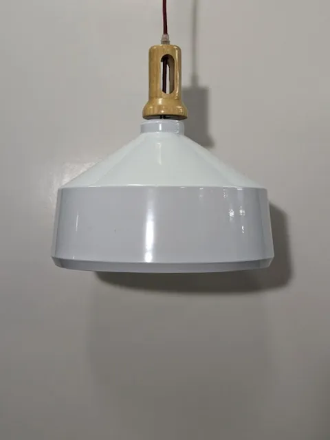 白色烤漆拼接木質吊燈