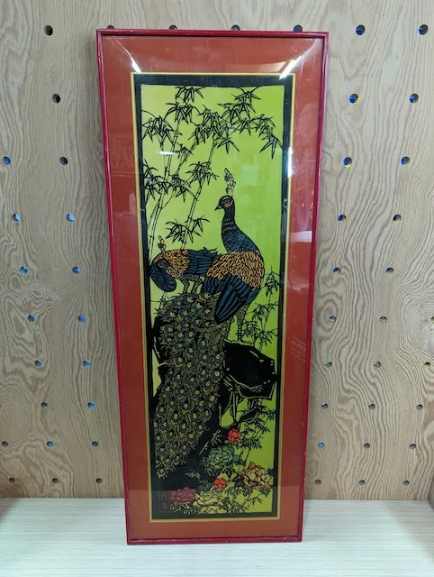 紅色畫框孔雀剪紙畫