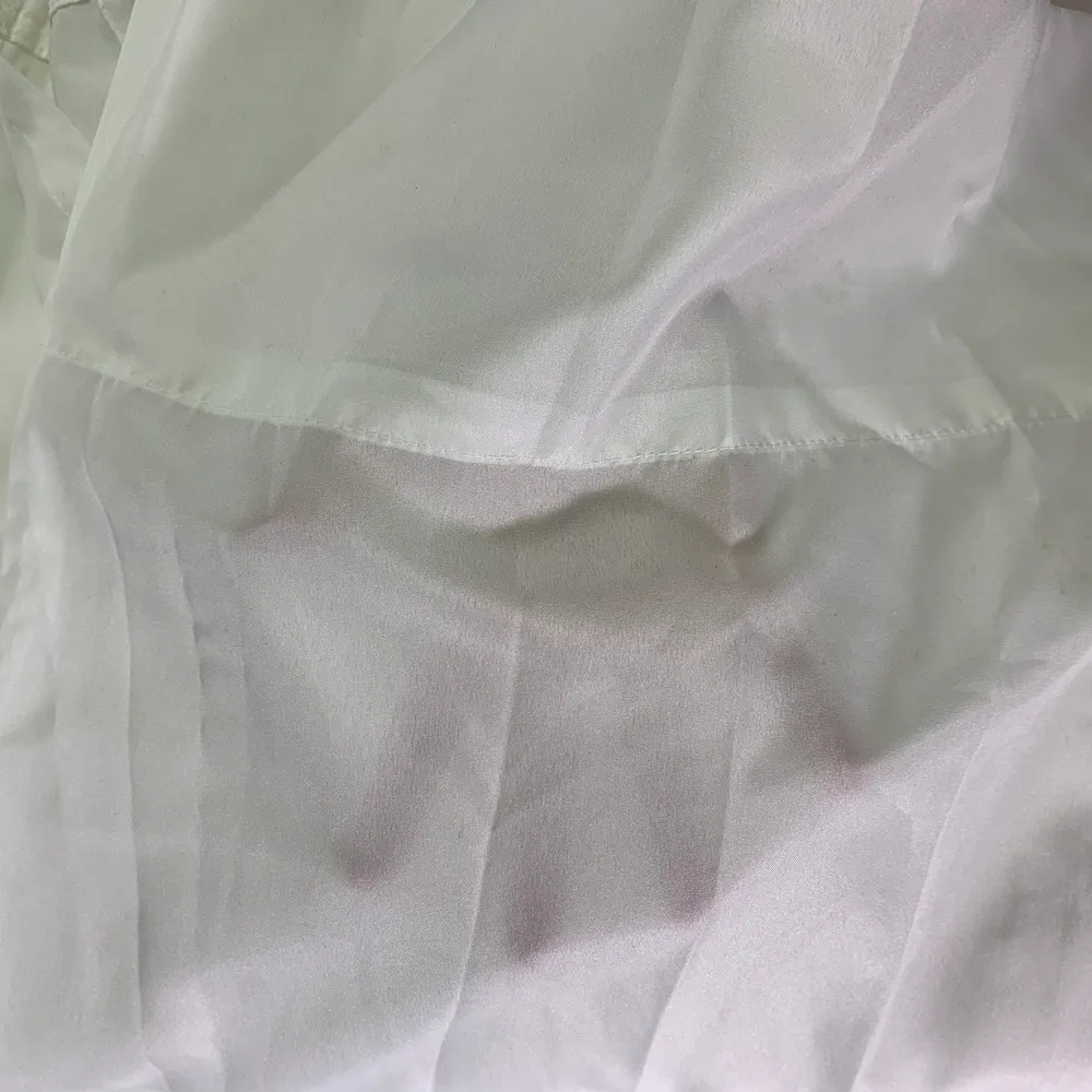 白色聚酯纖維窗簾 2片