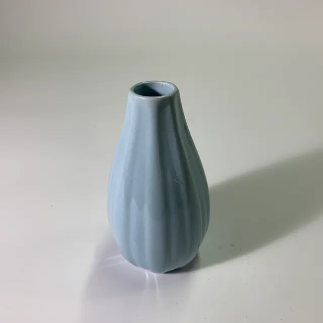 水藍色小花瓶