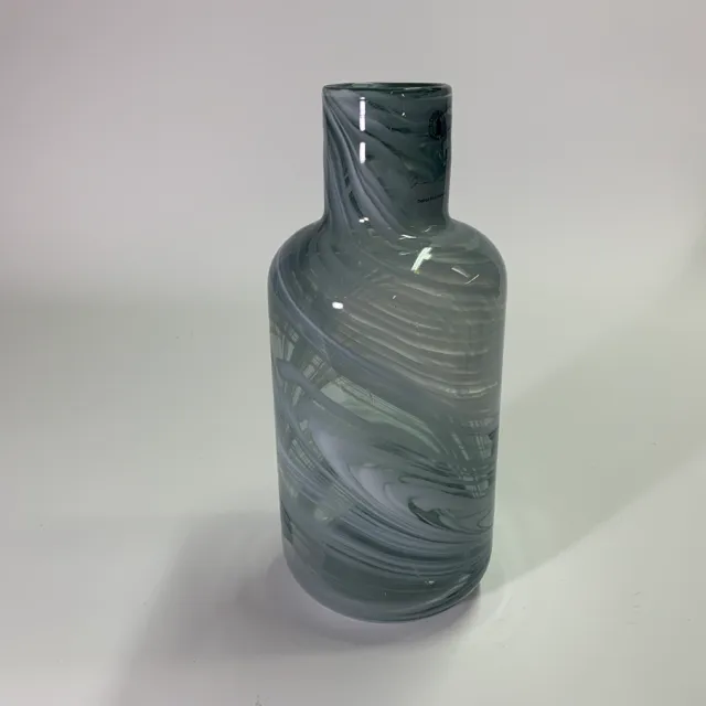 白色紋路透灰色透明玻璃花瓶