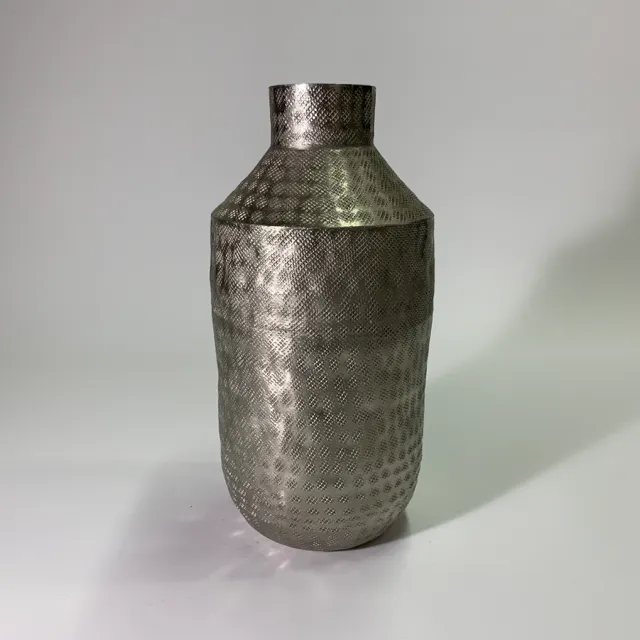 香檳色金屬高花瓶