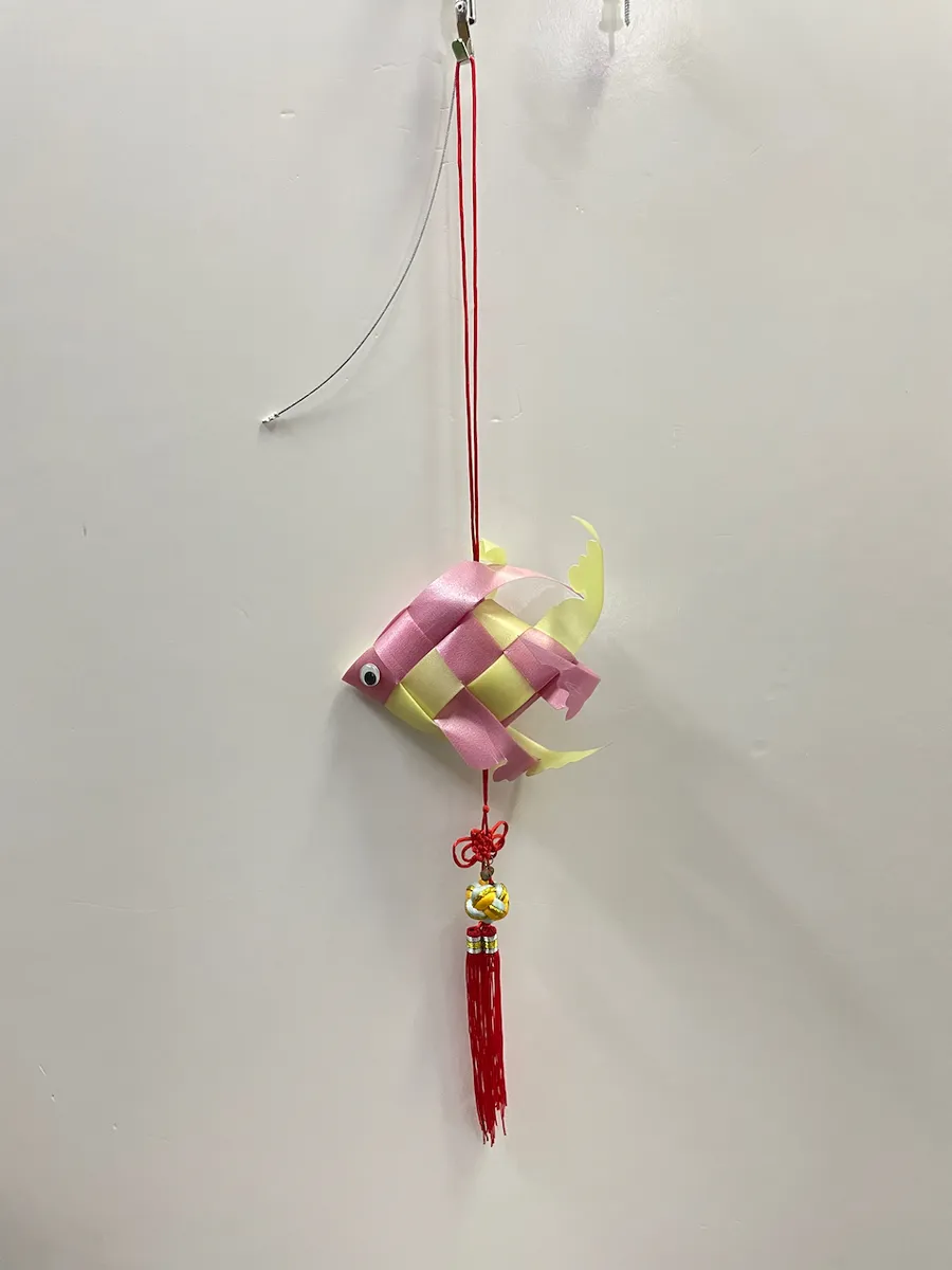 中國結+塑膠編織魚掛飾