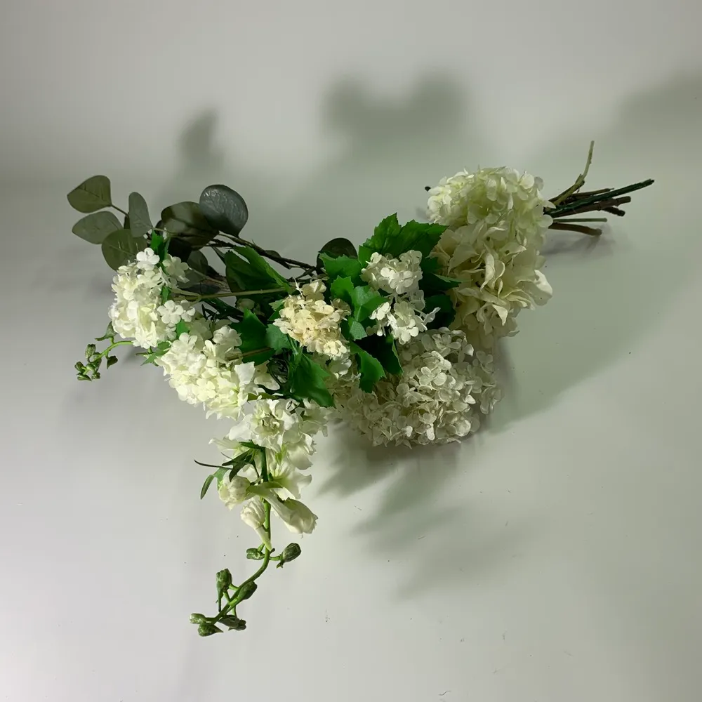 白色繡球人造花