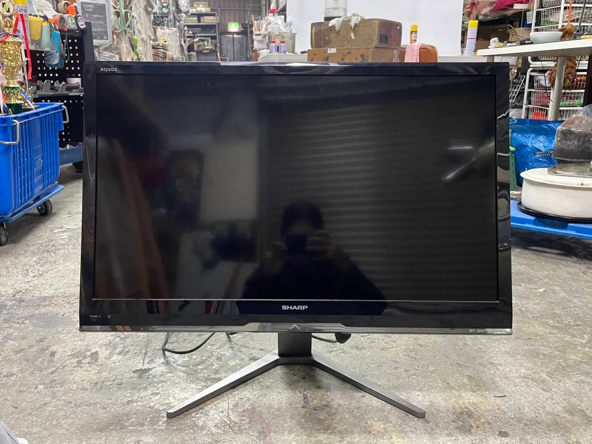 Sharp 32吋電視(有遙控器)