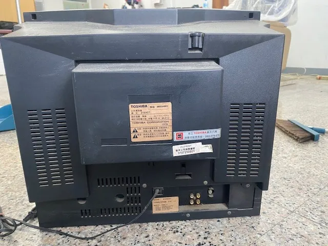 toshiba crt 21吋電視(無遙控器)
