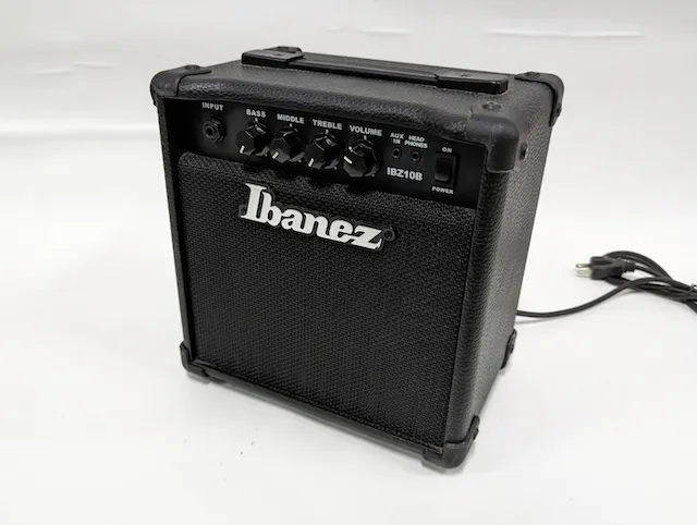 黑色ibanez音響（logo正中央））